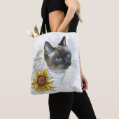 Hand zeichne lustige niedliche Thai Katze mit Blum Tasche (Von Nahem)