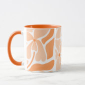 Handbemalter Tasse in künstlerischem Design (Links)