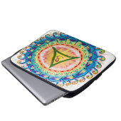 Handbemaltes Wasserfarben-Om-Mandala Laptopschutzhülle (Vorne Knopf)