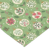 HandDrawn Christmas Ornament Table Runner Mittelgroßer Tischläufer (Ecke)