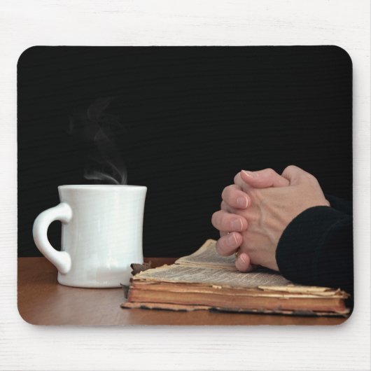 Hände auf alter Bibel Mousepad (Vorne)