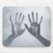 Hände auf feuchtem Dampfglas Mousepad (Vorne)