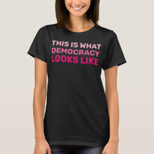 Hände aus dem Slogan So sieht Demokratie aus T-Shirt