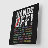 Hände aus Protest Quadratische Wanduhr (Winkel)