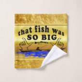 Hände auseinander zeigen einen Fisch und ein Boot Badhandtuch Set (Waschlappen)