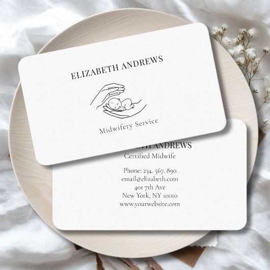 Hände, die ein Baby-simpel-modern halten Visitenkarte