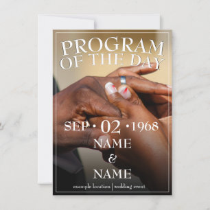 Hände eines Brautpaares mit einem Ring