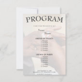 Hände eines Ehepaares mit Ring (Rückseite)