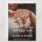 Hände eines farbigen Ehepaares mit Ring (Vorne/Hinten)