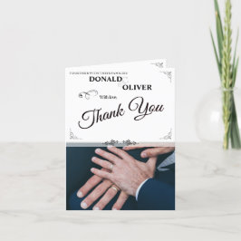 Hände eines homosexuellen Ehepaares mit Rings Ankündigung