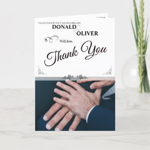 Hände eines homosexuellen Ehepaares mit Rings Ankündigung