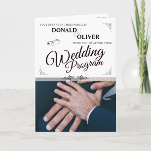 Hände eines schwulen Hochzeitspaares mit Ringen Karte