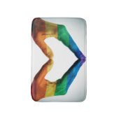 Hände gemalt als Regenbogen-Herz Badematte (Vorderseite Vertikal)