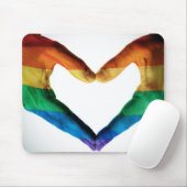 Hände gemalt als Regenbogen-Herz Mousepad (Mit Mouse)