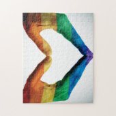 Hände gemalt als Regenbogen-Herz Puzzle (Vertikal)
