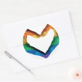 Hände gemalt als Regenbogenherz Runder Aufkleber (Umschlag)