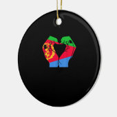 Hände Herz mit eritreischer Flagge Keramik Ornament (Links)