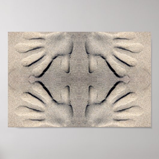 Hände im Sande Poster (Vorne)