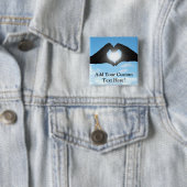 Hände in der Herz-Form-Silhouette auf blauem Button (Beispiel)