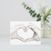 Hände in Form eines Herzens Postkarte (Stehend Vorderseite)