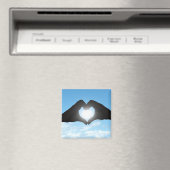 Hände in Herzform Silhouette auf blauem Himmel Magnet (In Situ (Geschirrspüler))