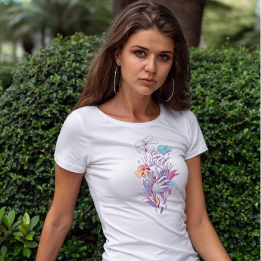 Hände mit Blume und Blätter T-Shirt