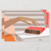 Händeschalten der Frauen auf den Knopf für den Wec (Vorne/Hinten)