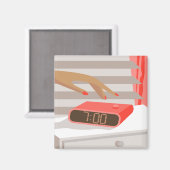 Händeschalten der Frauen auf den Knopf für den Wec Magnet (Vorderseite/Rückseite)