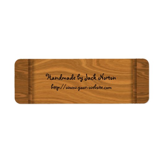 Handgefertigt aus Holz (Vorne)