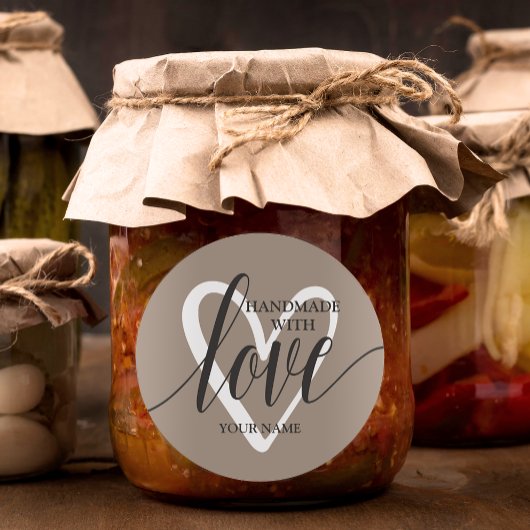 Handgefertigt mit Liebe Herz auf Braun Runder Aufkleber