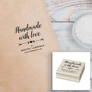 Handgefertigt mit Liebe - Herz und Pfeile - Name Gummistempel