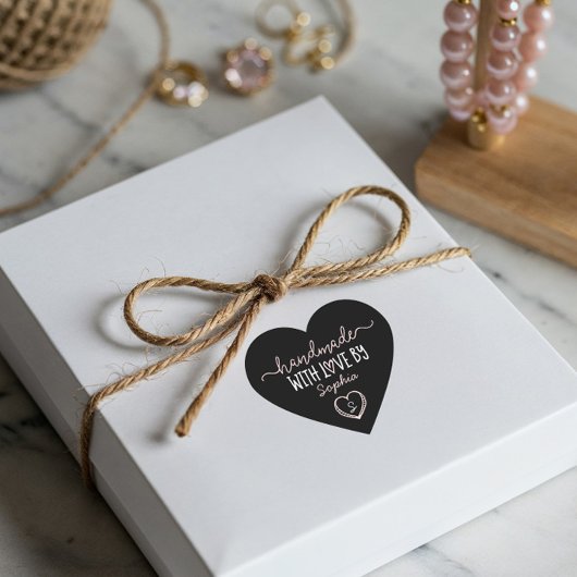 Handgefertigt mit Liebe-Monogramm-Schwarz Herz-Aufkleber