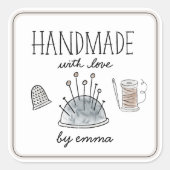 Handgefertigt mit Liebe Nähwerkzeugen Quadratischer Aufkleber (Vorderseite)