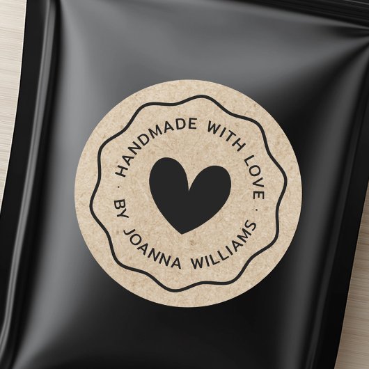 Handgefertigt mit Liebe-Name Wavy Border Kraft Loo Runder Aufkleber