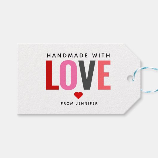 Handgefertigt mit Liebe Valentinstag Roter Herznam Geschenkanhänger (Vorderseite (Horizontal))