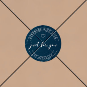 Handgefertigt mit Personalisierter Monogramm-Aufkl Runder Aufkleber