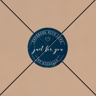 Handgefertigt mit Personalisierter Monogramm-Aufkl Runder Aufkleber