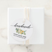 Handgefertigte Kalligraphie Gelbe weiße Blüte R Geschenkanhänger (Beispiel)