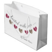 Handgemachte Geschenke "mit Liebe gegossen" Große Geschenktüte (Rückseite Schrägansicht)