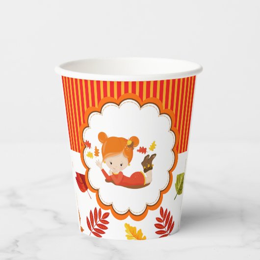 Handgemalte Herbst-Adorable-Girl Pappbecher (Vorderseite)