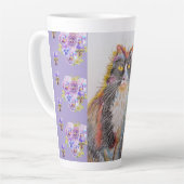 Handgemalte Lila Tuxedo Katzenblume Latte Tasse (Linke Ecke)