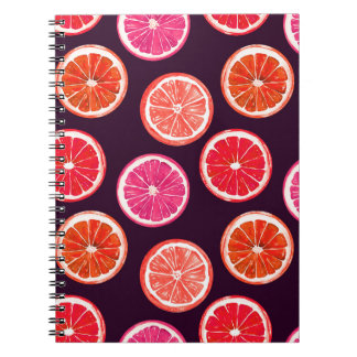 Handgemalte Zitrusfrüchte, dunkles Muster Notizblock