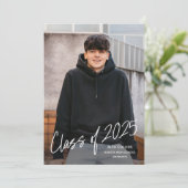 Handgeschriebene Klasse des 2025-Foto-Abschlusses Ankündigung (Stehend Vorderseite)