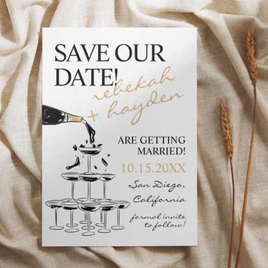 Handgeschriebener Champagnerturm Save the Date Einladung
