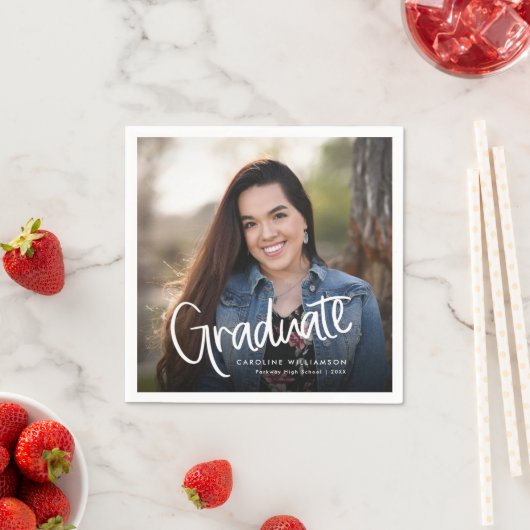 Handgeschriebener Trendy Lässig Script Foto Abschl Serviette (Beispiel)