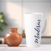Handgeschriebenes Skript für Navy Blue Name Milchtasse