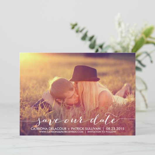 Handgeschriebenes Skript Rette unsere Datumsanzeig Save The Date (Stehend Vorderseite)