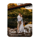 Handgeschriebenes Skript Save the Date Couple Foto Magnet (Vertikal)