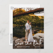 Handgeschriebenes Skript Save the Date Couple Foto Postkarte (Vorne/Hinten)