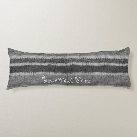 handgestrickte schwarz-weiße Streifen Seitenschläferkissen (Vorderseite)